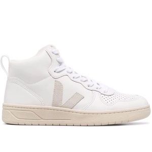 Veja - V-15 Leather in Extra White